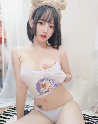 绝色美妇_HD免费观看